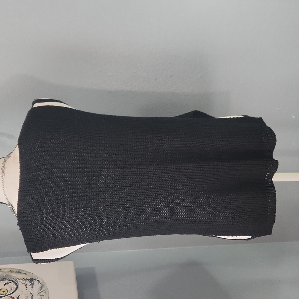 Lulu's Black Knit Sleeveless Tank - Picture 7 of 7